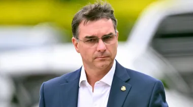 Jair Bolsonaro eligió a Flávio Bolsonaro para 2026: qué temen empresarios y aliados en Brasil