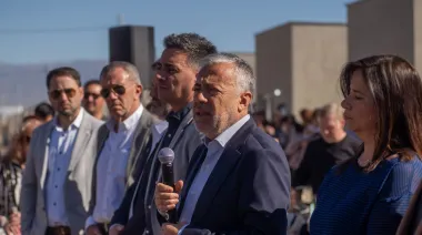 Mendoza, a contramano del país: el plan de Cornejo con Milei que divide aguas