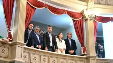 Juraron los nuevos senadores en PBA y crece la tensión por las licencias