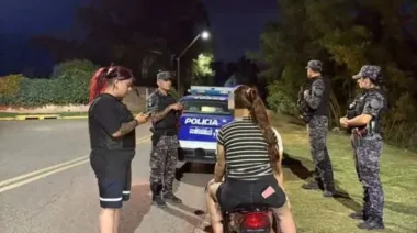 Villa Carlos Paz: una adolescente sufrió heridas al tirarse de una camioneta en movimiento