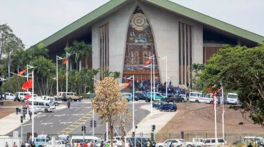 Papúa Nueva Guinea evalúa reemplazar a Carlos III como jefe de Estado