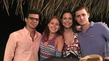 Los hijos de María Corina Machado y el Nobel de la Paz: qué hay detrás de sus vidas