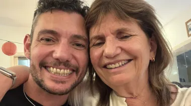 Milei, Bullrich y Scioli se subieron al festejo de Estudiantes con guiños a Verón