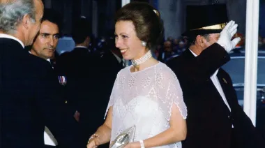 La historia de la nominación de la princesa Ana al Premio Nobel de la Paz