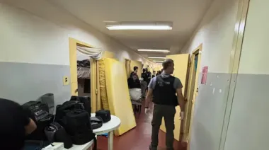 Allanaron la cárcel de Villa María: drogas sintéticas, celulares y varios elementos prohibidos