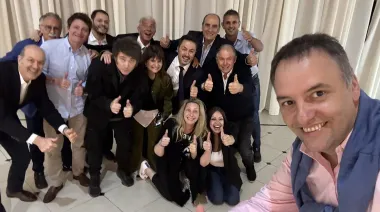 Javier Milei reúne al Gabinete en Olivos con un asado: el gesto político que prepara