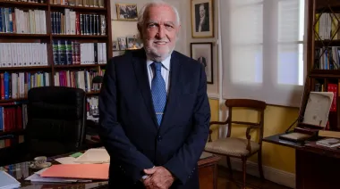 La AFA contrató a Ricardo Gil Lavedra para enfrentar la intimación de la IGJ