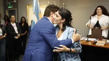 Leila Gianni y Fernando Espinoza: del beso a la guerra por el CEAMSE en La Matanza