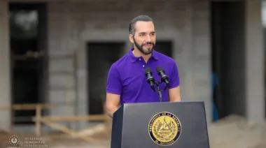 Nayib Bukele y Platzi lanzan educación tech gratis en El Salvador: el requisito clave