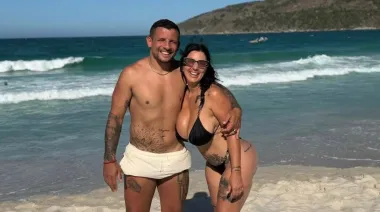 Emiliano Vecchio, en malla y al sol: así firmó su contrato para jugar en Unión Española