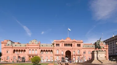 Menem, Cristina, Macri y Milei: el giro oculto en la relación con el Reino Unido