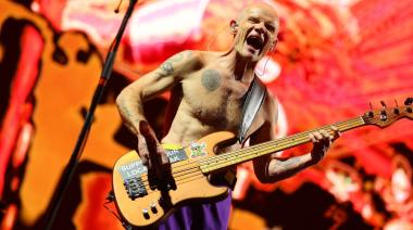 Flea, el bajista de los Red Hot Chili Peppers, anuncia su álbum debut como solista