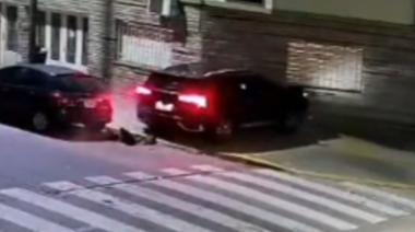 Un hombre borracho chocó cuatro autos y se estrelló contra un edificio en Villa del Parque