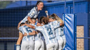 Racing venció a Belgrano en la ida de la final femenina y sueña con el título