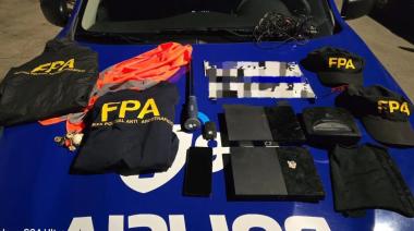 Se hicieron pasar por policías antinarcóticos y asaltaron una casa en Córdoba