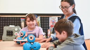 IA en las aulas: qué reveló el informe de Argentinos por la Educación