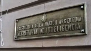 Rechazo opositor al DNU que reforma la SIDE: denuncian espionaje interno y “policía política”