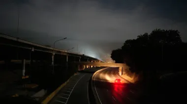 Detonaciones cerca del cuartel de Hugo Chávez: qué muestran los videos desde Caracas