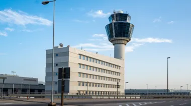 Colapso de radios en Grecia paraliza vuelos y expone deficiencias del sistema