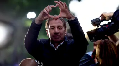 Reforma laboral: Santilli se reúne con Zdero y Cornejo tras su visita a Chubut por incendios