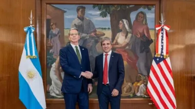 El auxilio de EE.UU. ya se pagó, pero persisten las dudas