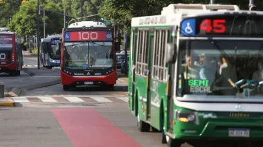 Colectivos en riesgo en todo el país: qué decidió la UTA y qué puede pasar