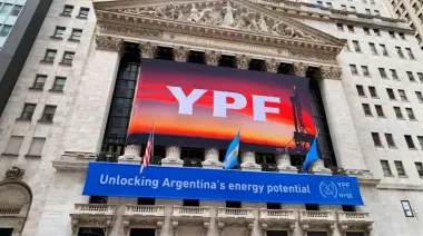 Burford Capital redobla la presión por YPF y el Gobierno habla de hostigamiento