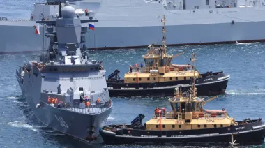 Sudáfrica investiga vínculos de Irán en maniobras navales del BRICS+