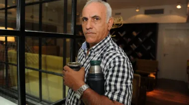 El cabezazo eterno de Alzamendi: cómo River y Peñarol lo recordarán juntos