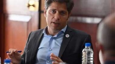 Kicillof destrabó la paritaria bonaerense: cuánto cobrarán docentes y estatales