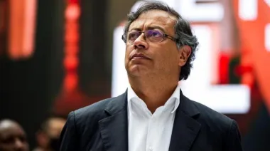 Gustavo Petro vs. gobernadores en Colombia: el impuesto al alcohol que desató la guerra