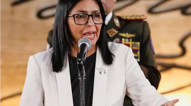 Privatizaciones en la sombra: qué esconde el modelo económico de Delcy Rodríguez