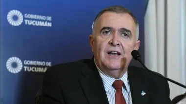 Cruce por las inundaciones en Tucumán: La Libertad Avanza acusó a Jaldo de “ineficiencia”