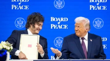 Milei firmó en el Consejo de la Paz y comienza el cierre de su agenda en Suiza