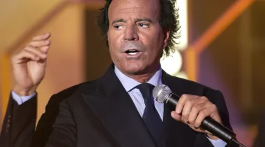 El particular gusto sexual de Julio Iglesias en medio de las denuncias por acoso