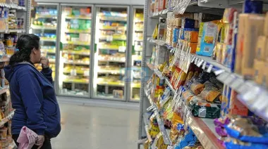 Derrumbe del consumo: qué pasa en supermercados, mayoristas y shoppings