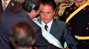 Duhalde, tope de $3.000 para funcionarios y enojo en Casa Rosada: qué pasó hace 24 años