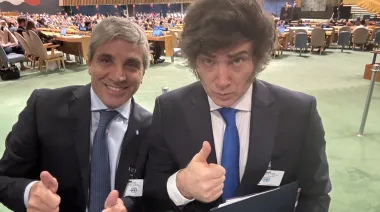 “Toto Caputo Presidente 2031”: el video con Bee Gees que agita al mileísmo