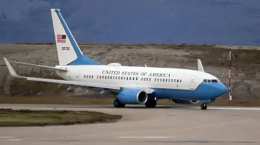 Fuerte reclamo a Milei por el avión militar de EE.UU. en Tierra del Fuego