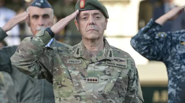 Carrera militar y cargos políticos: el decreto de Milei sobre una reglamentación clave