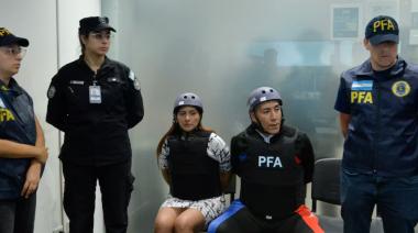 Expulsaron del país a la sobrina del narco “Dumbo” y a su pareja, condenados por narcotráfico