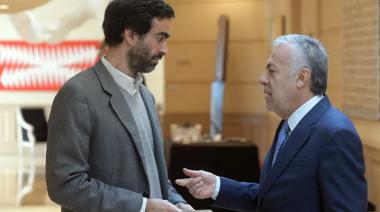 Cornejo festeja, Hacienda duda: la cifra que revela el bache de Mendoza