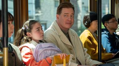 Familia en renta, la película con Brendan Fraser inspirada en un insólito trabajo real de Japón