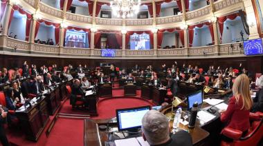Abusos en el Senado bonaerense: el kirchnerismo rompió el silencio