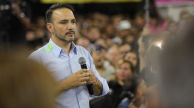 Valdés mueve sus fichas en el Senado y condiciona la reforma laboral nacional