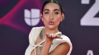 María Becerra donó equipos para brigadistas