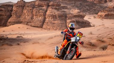 Luciano Benavides y la maniobra que lo salvó de un choque con camellos en el Dakar