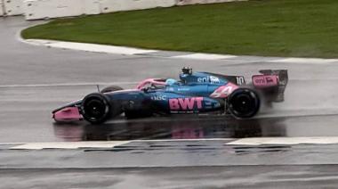 Alpine presentó su A526 en pista antes del debut oficial