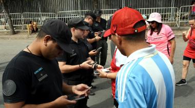 Operativos de seguridad en el comienzo de la liga: 70 trapitos demorados, controles a micros y un prófugo capturado