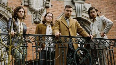 Olivia Rodrigo, Arctic Monkeys y Depeche Mode se unen contra la guerra